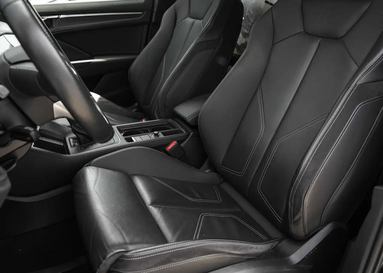 Lexus UX снимка Lexus UX