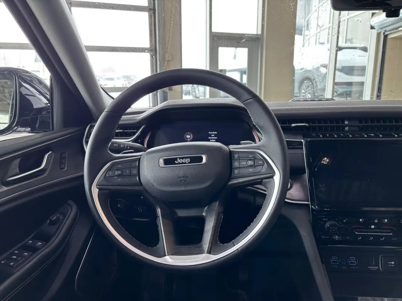 Jeep Grand Cherokee снимка Jeep Grand Cherokee