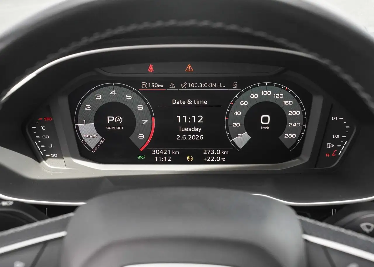 Lexus UX снимка Lexus UX