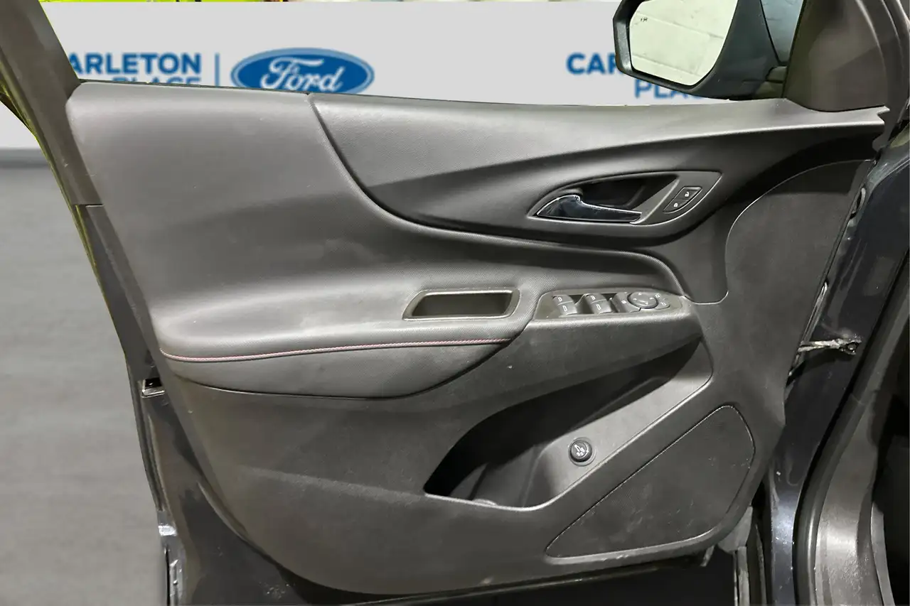 Chevrolet Equinox photo Chevrolet Equinox