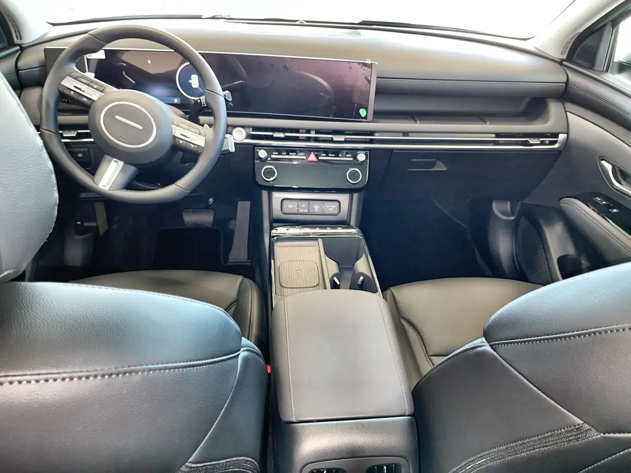 Hyundai TUCSON снимка Hyundai TUCSON