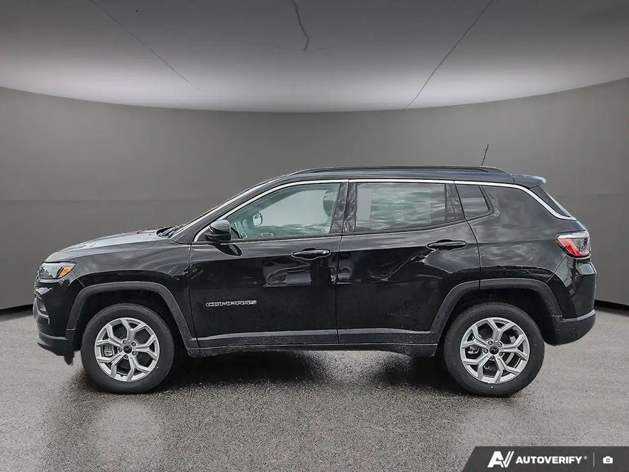 Jeep Compass photo Jeep Compass