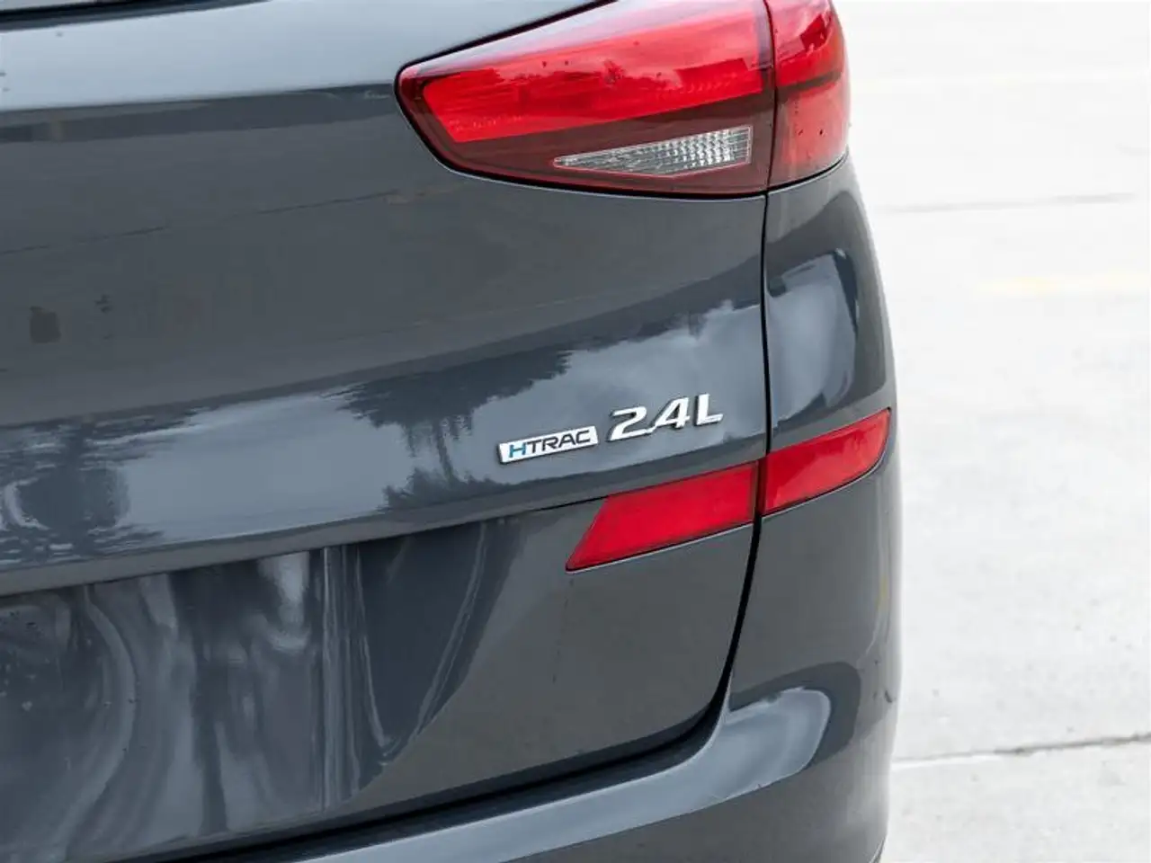 Hyundai TUCSON photo Hyundai TUCSON
