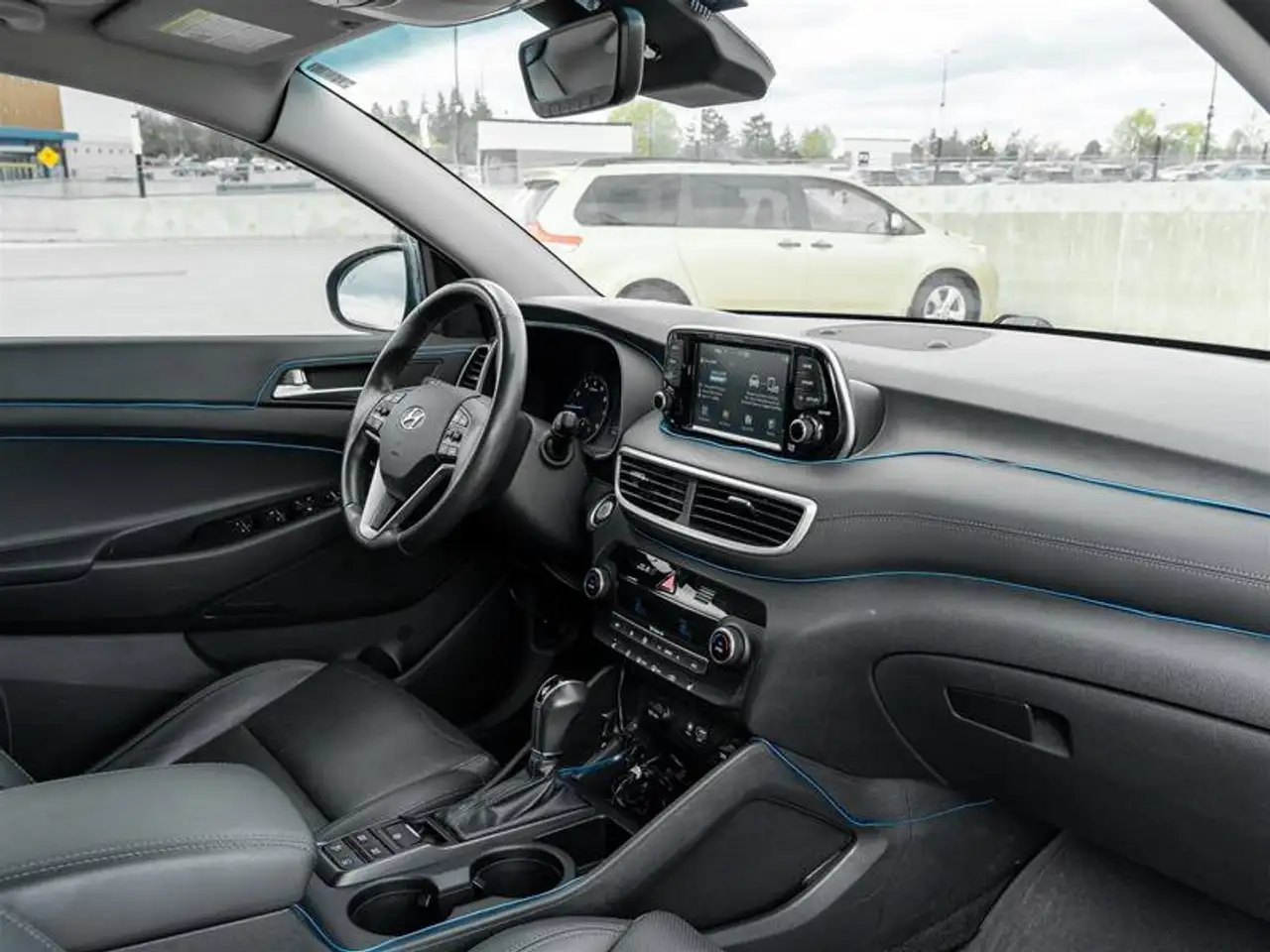Hyundai TUCSON photo Hyundai TUCSON