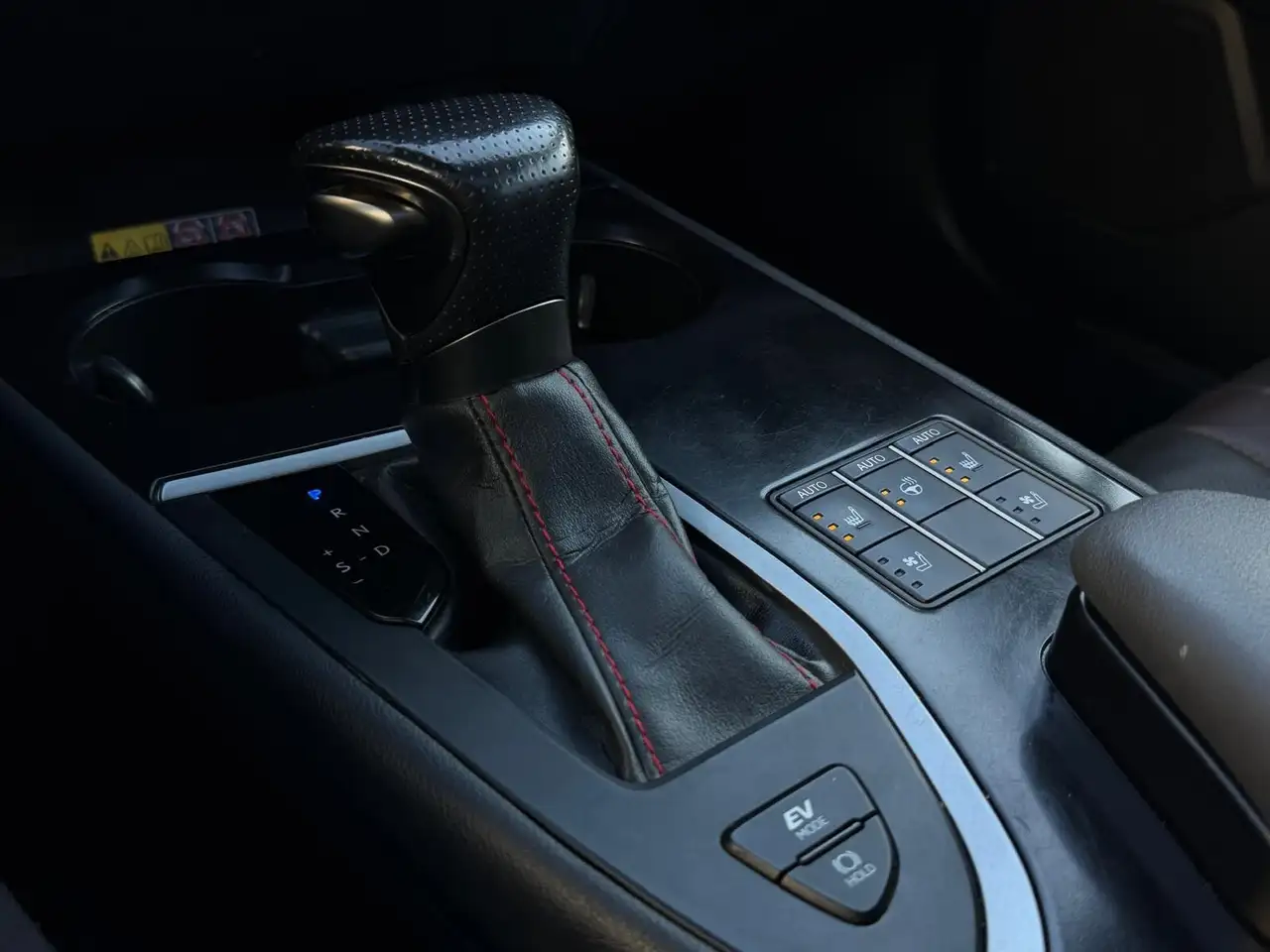 Lexus UX fotografie Lexus UX
