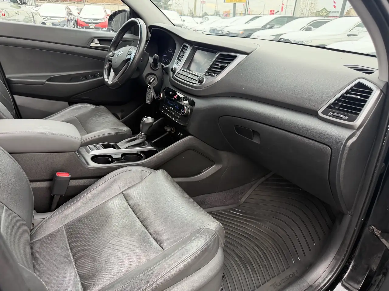 Hyundai TUCSON снимка Hyundai TUCSON