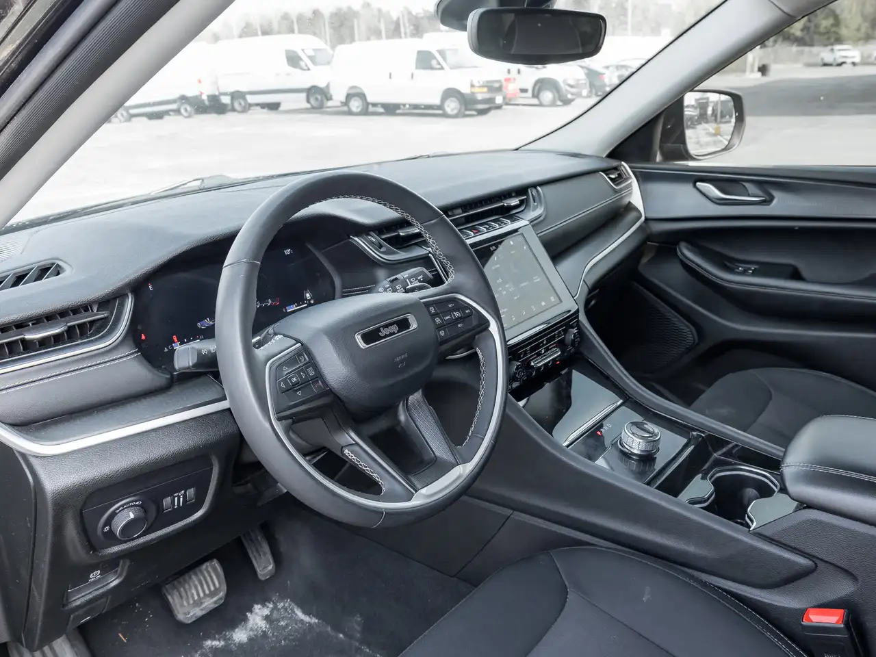 Jeep Grand Cherokee снимка Jeep Grand Cherokee