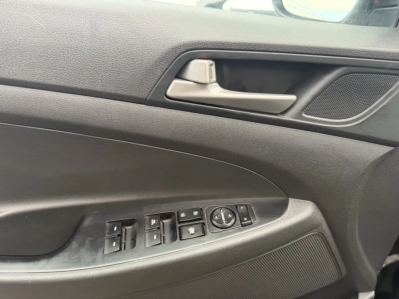 Hyundai TUCSON снимка Hyundai TUCSON