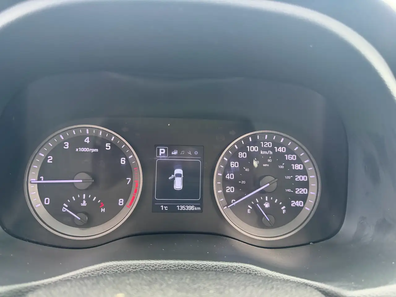 Hyundai TUCSON снимка Hyundai TUCSON