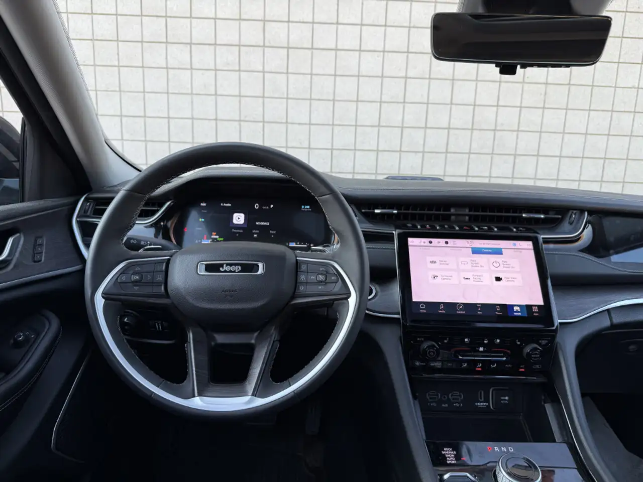 Jeep Grand Cherokee снимка Jeep Grand Cherokee