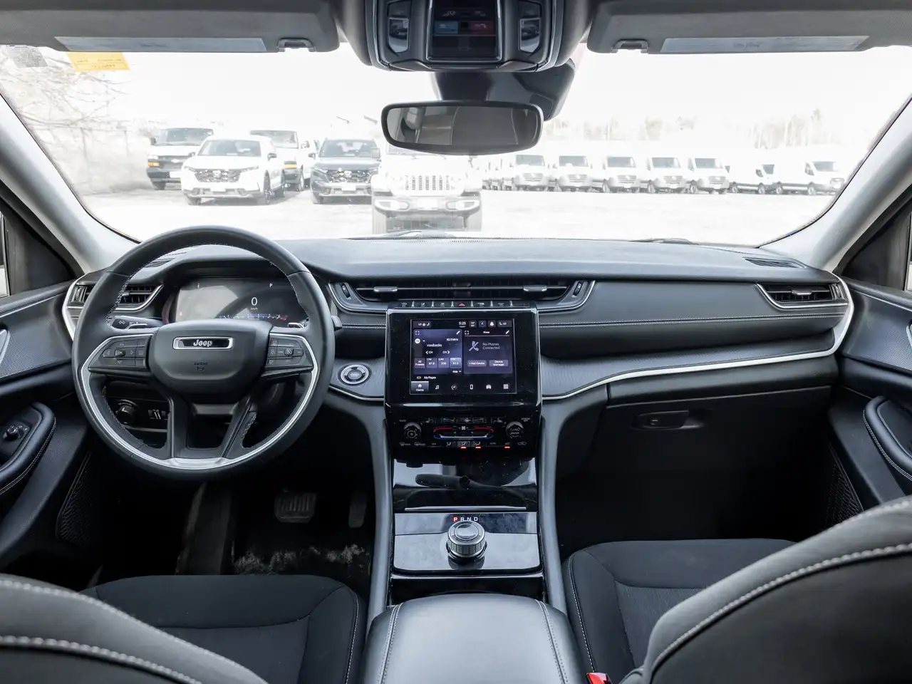 Jeep Grand Cherokee снимка Jeep Grand Cherokee