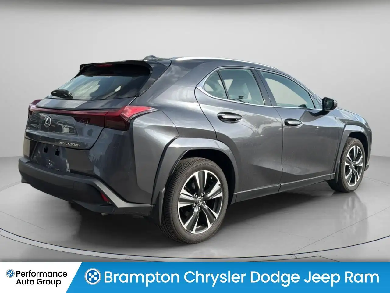 Lexus UX photo Lexus UX