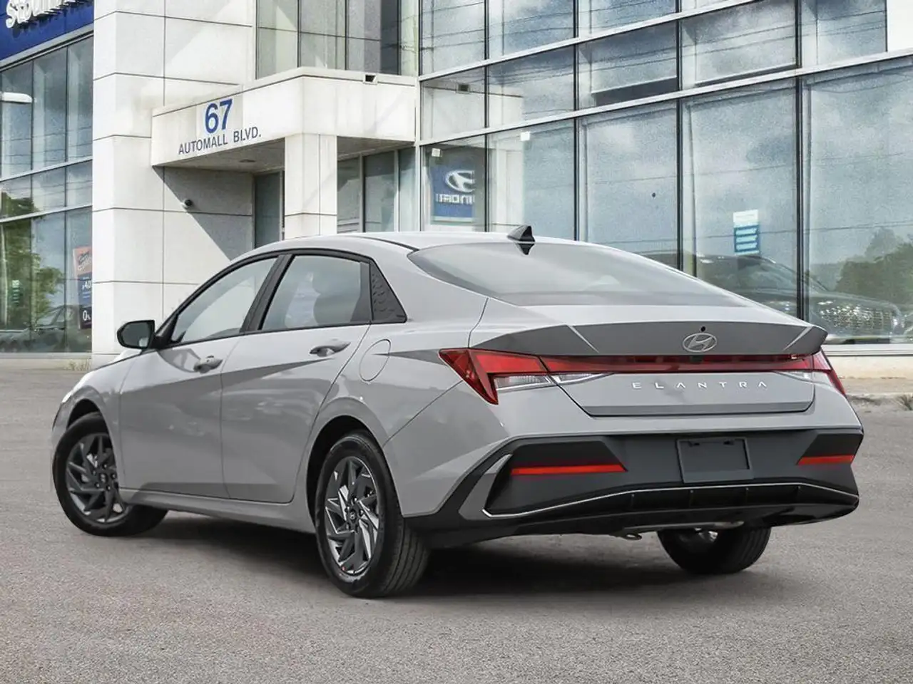 Hyundai ELANTRA снимка Hyundai ELANTRA