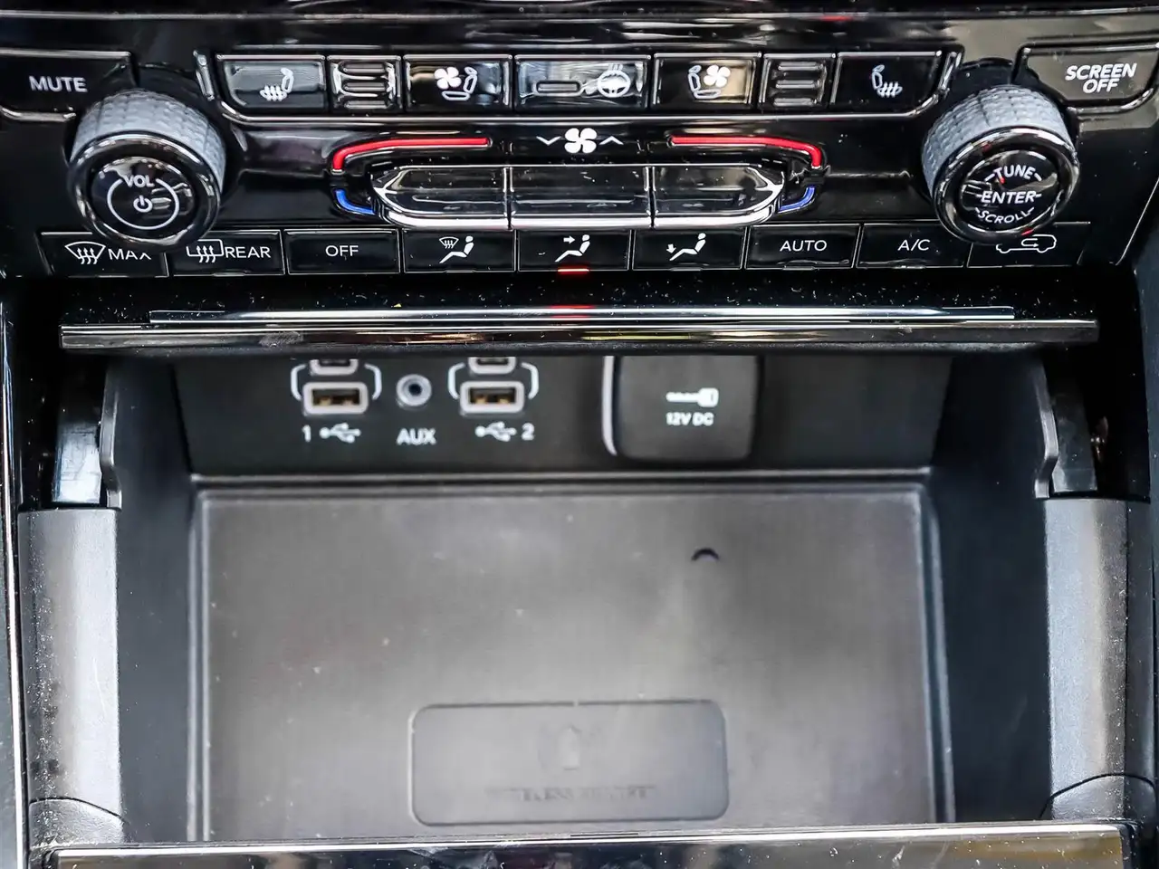 Jeep Grand Cherokee photo Jeep Grand Cherokee