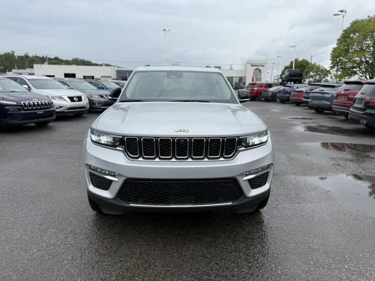 Jeep Grand Cherokee photo Jeep Grand Cherokee