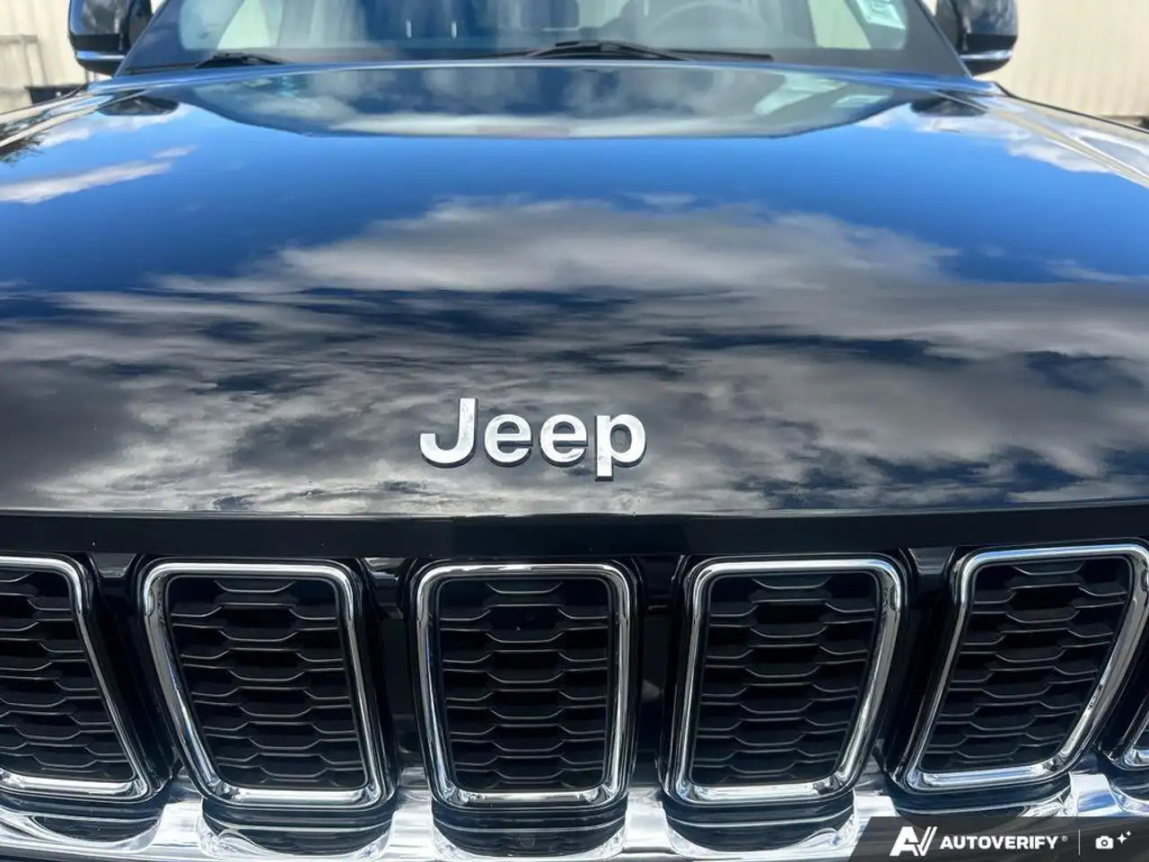 Jeep Grand Cherokee снимка Jeep Grand Cherokee