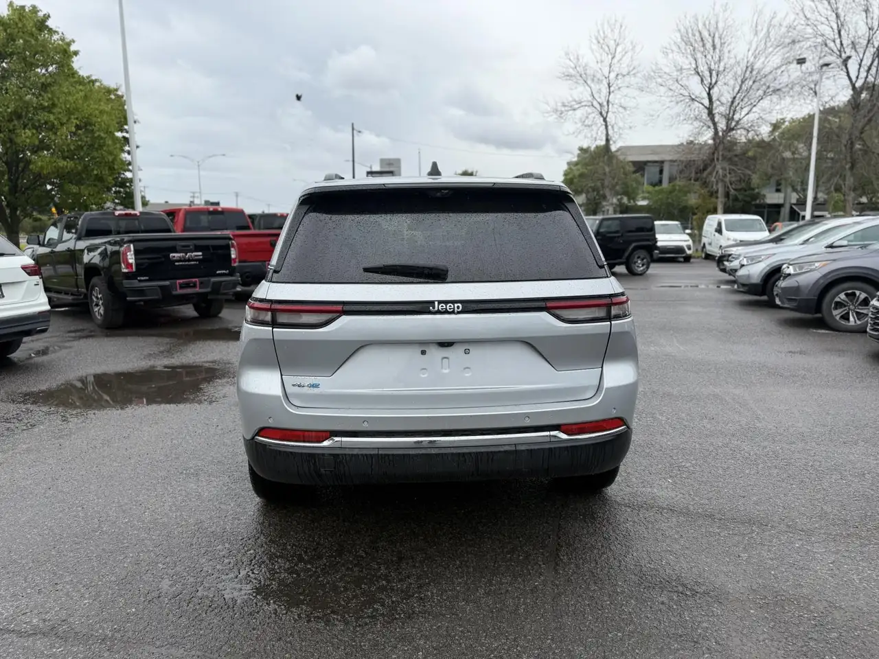 Jeep Grand Cherokee photo Jeep Grand Cherokee