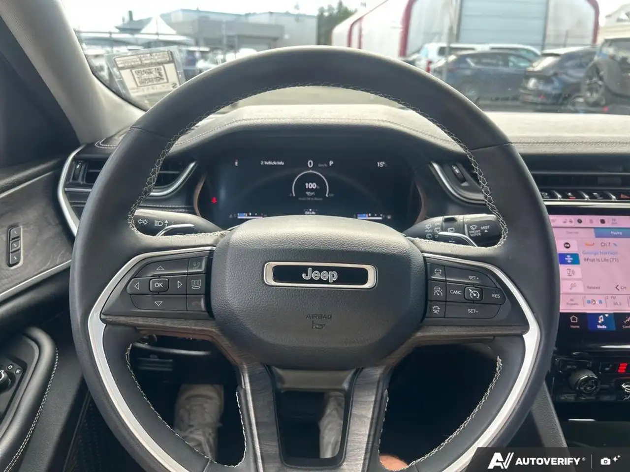 Jeep Grand Cherokee снимка Jeep Grand Cherokee