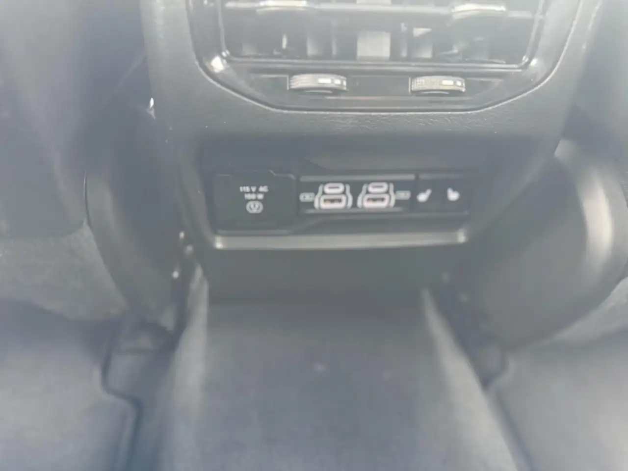 Jeep Grand Cherokee photo Jeep Grand Cherokee