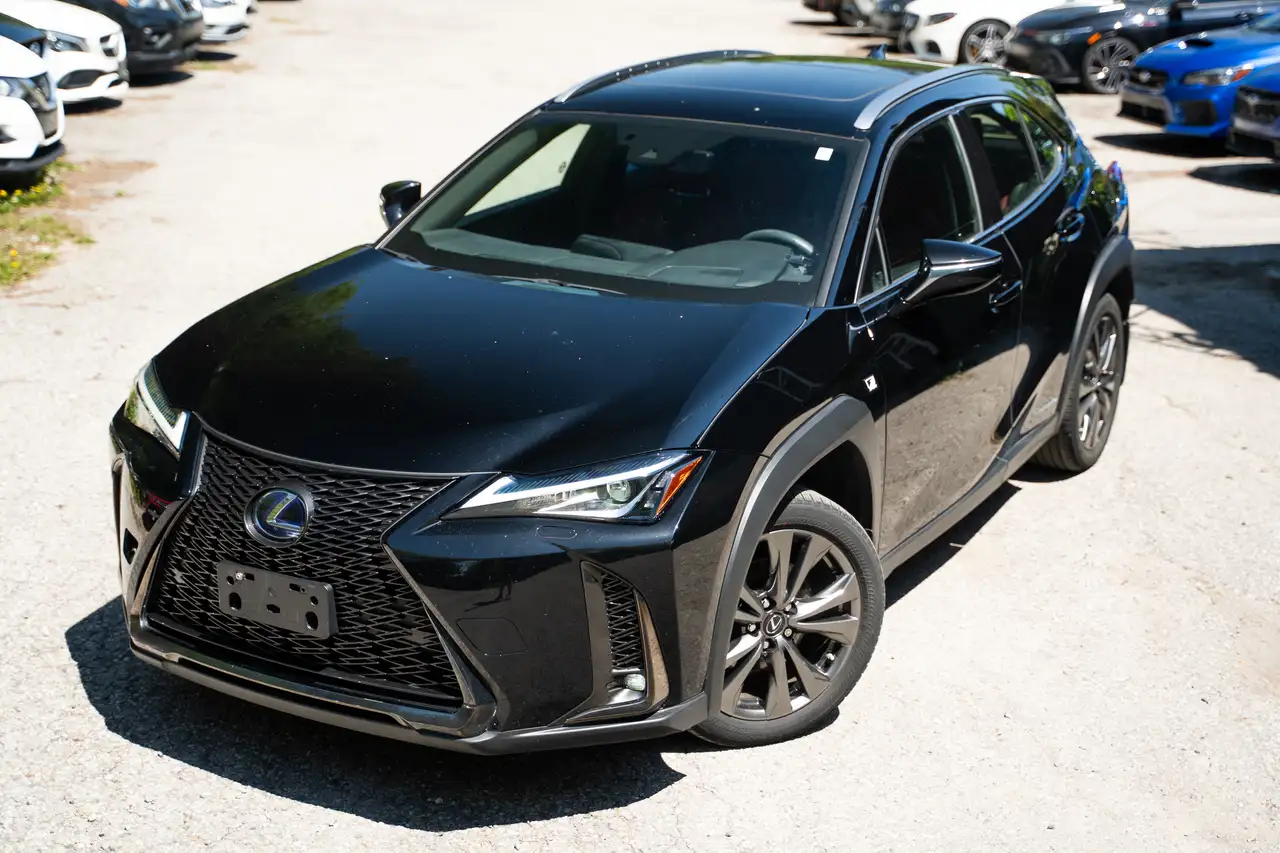 Lexus UX photo Lexus UX