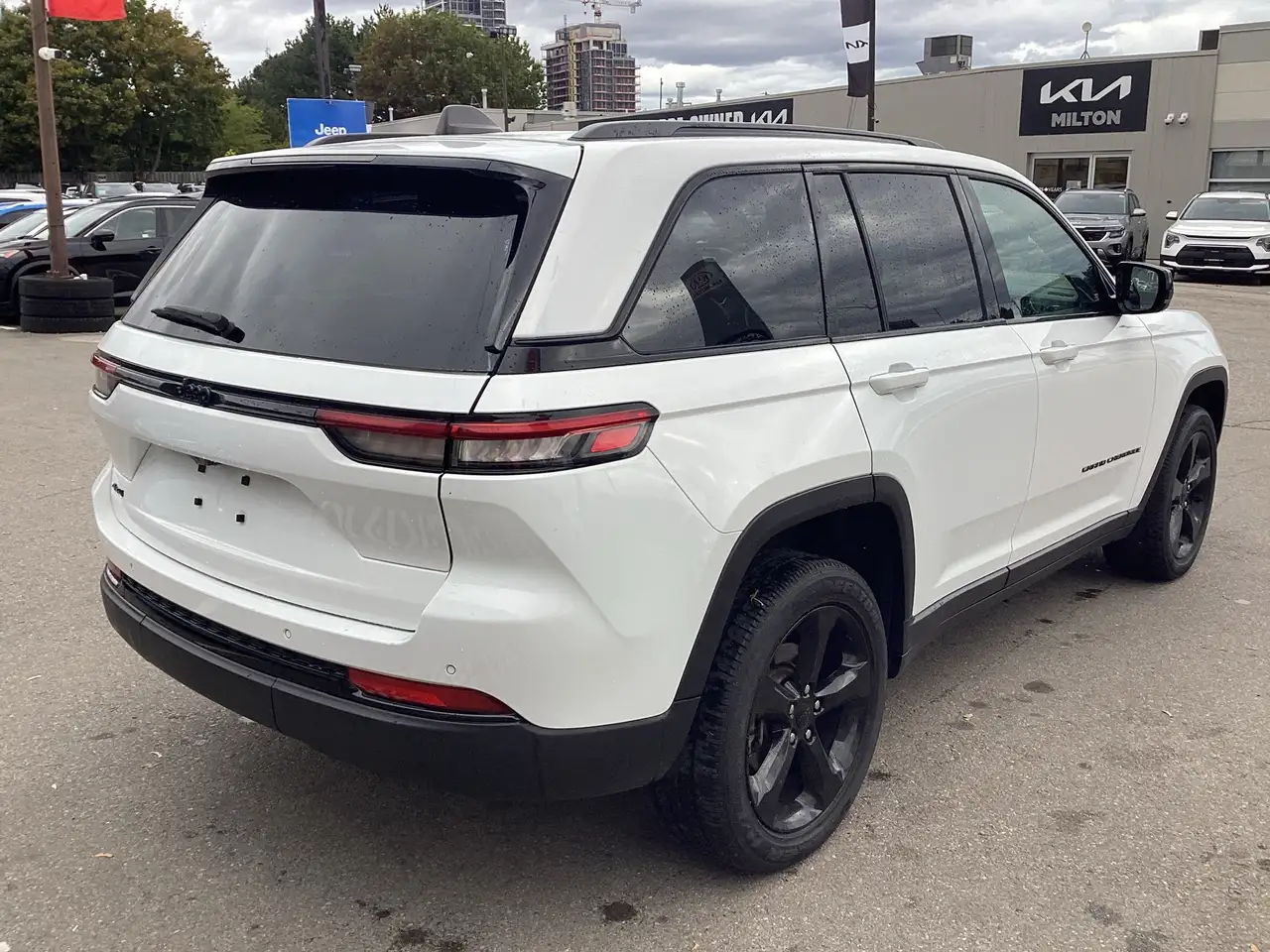 Jeep Grand Cherokee photo Jeep Grand Cherokee