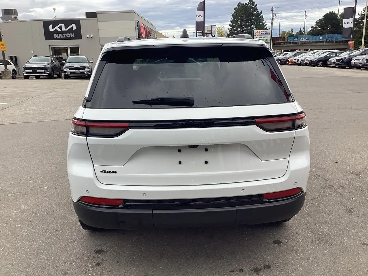 Jeep Grand Cherokee photo Jeep Grand Cherokee