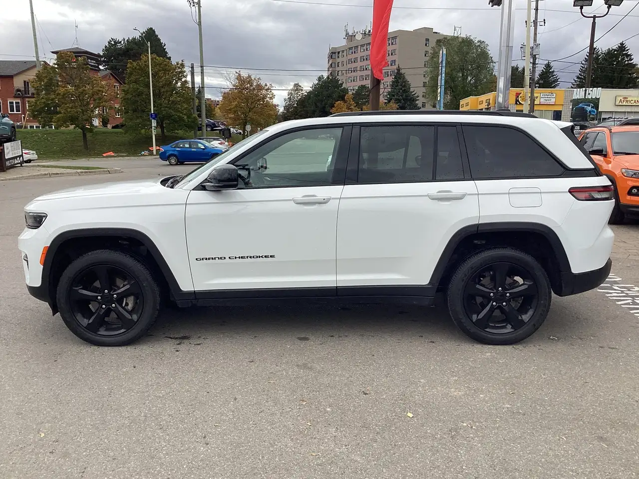 Jeep Grand Cherokee photo Jeep Grand Cherokee