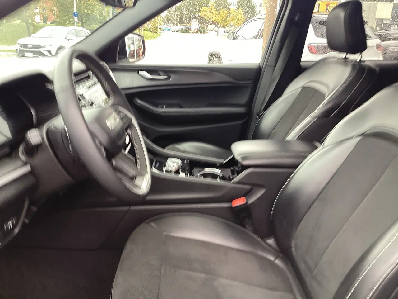 Jeep Grand Cherokee photo Jeep Grand Cherokee