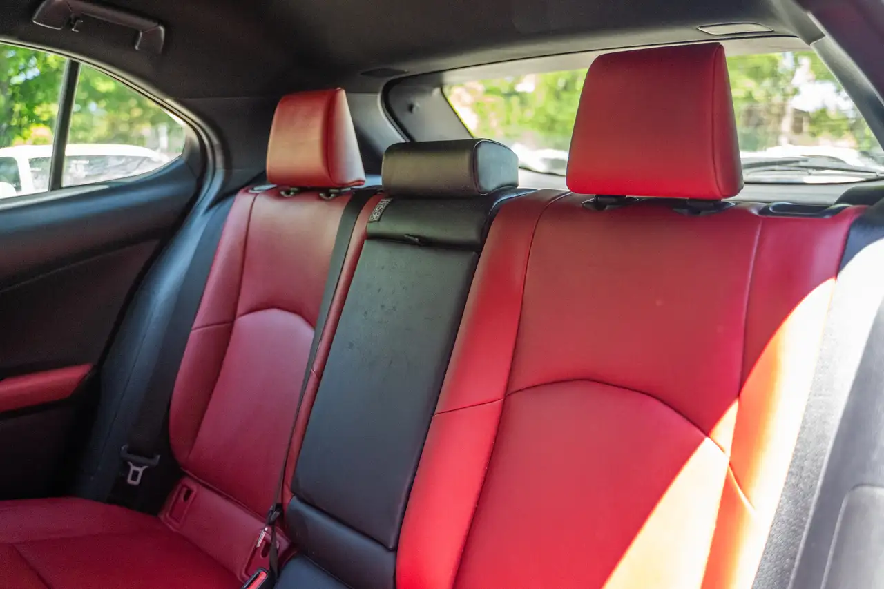Lexus UX photo Lexus UX
