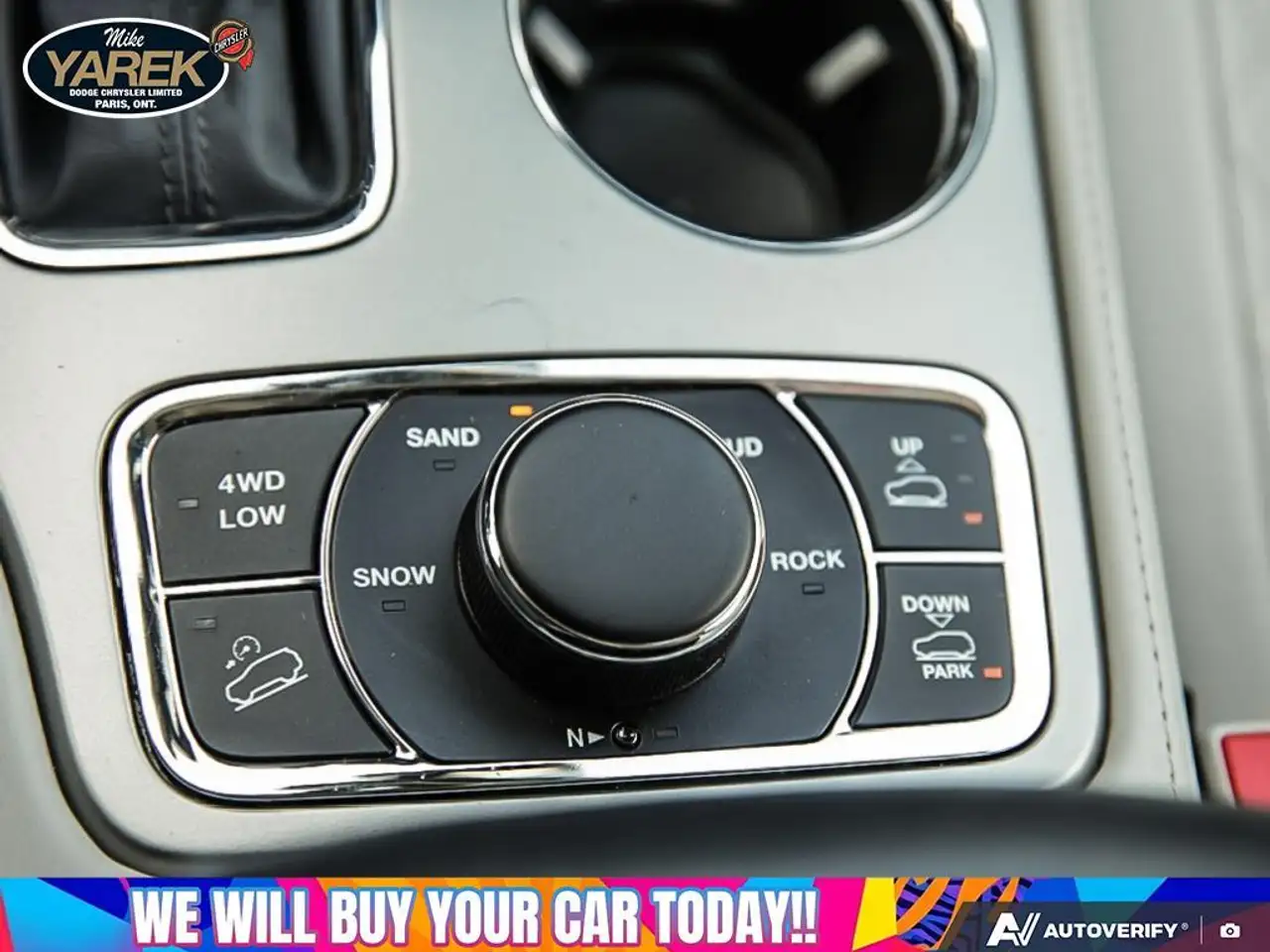 Jeep Grand Cherokee снимка Jeep Grand Cherokee