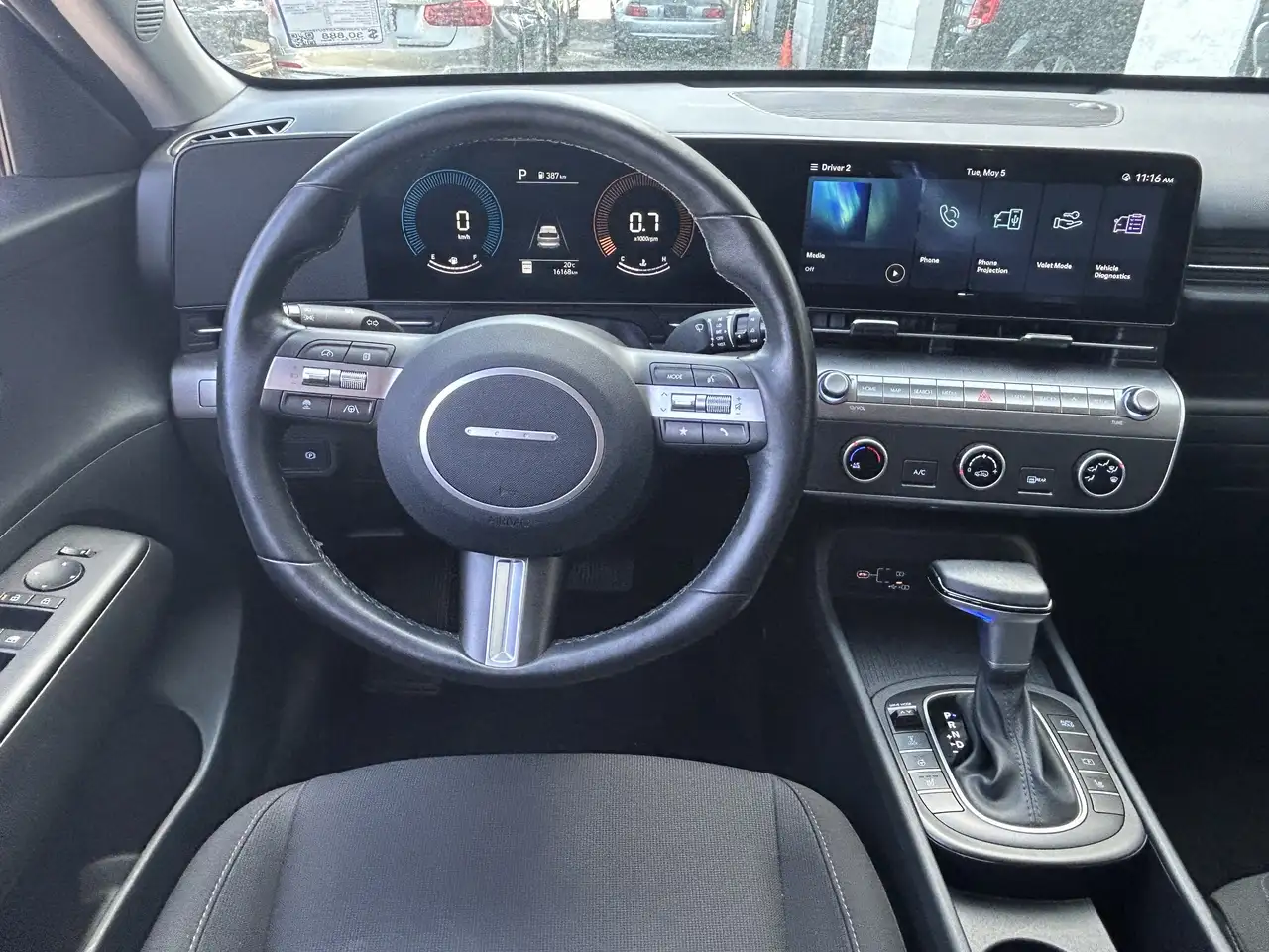 Hyundai KONA снимка Hyundai KONA