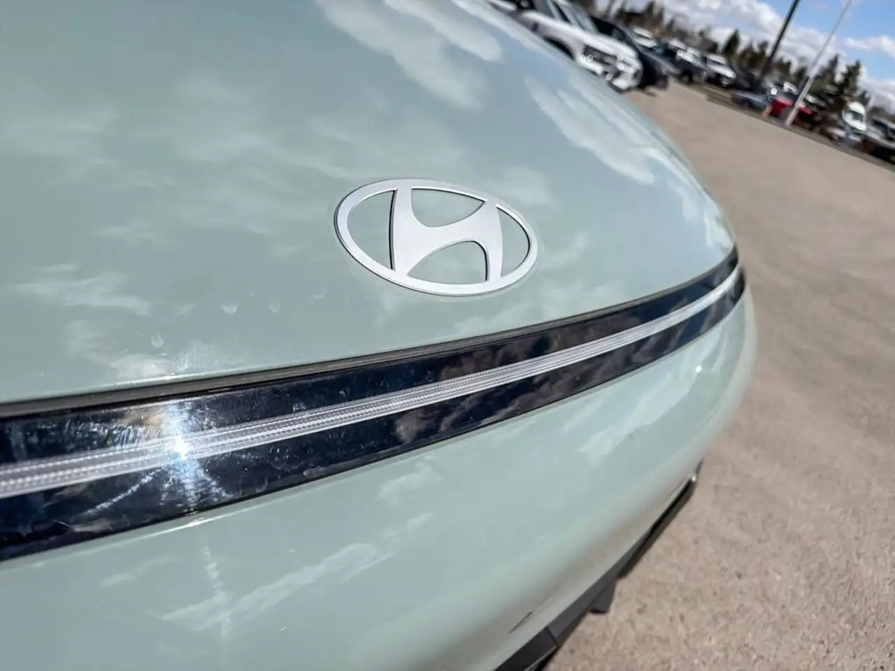 Hyundai KONA снимка Hyundai KONA