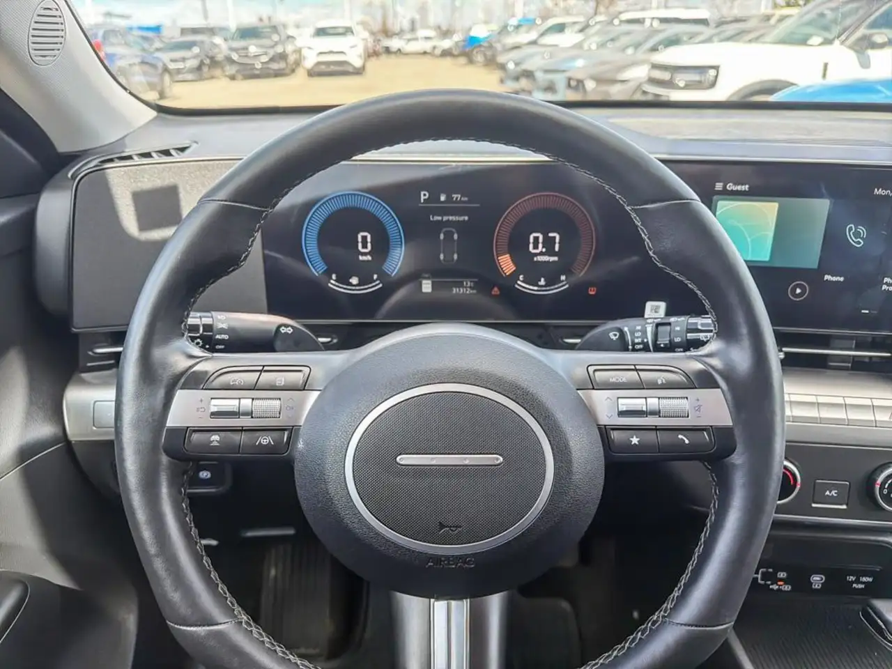 Hyundai KONA снимка Hyundai KONA
