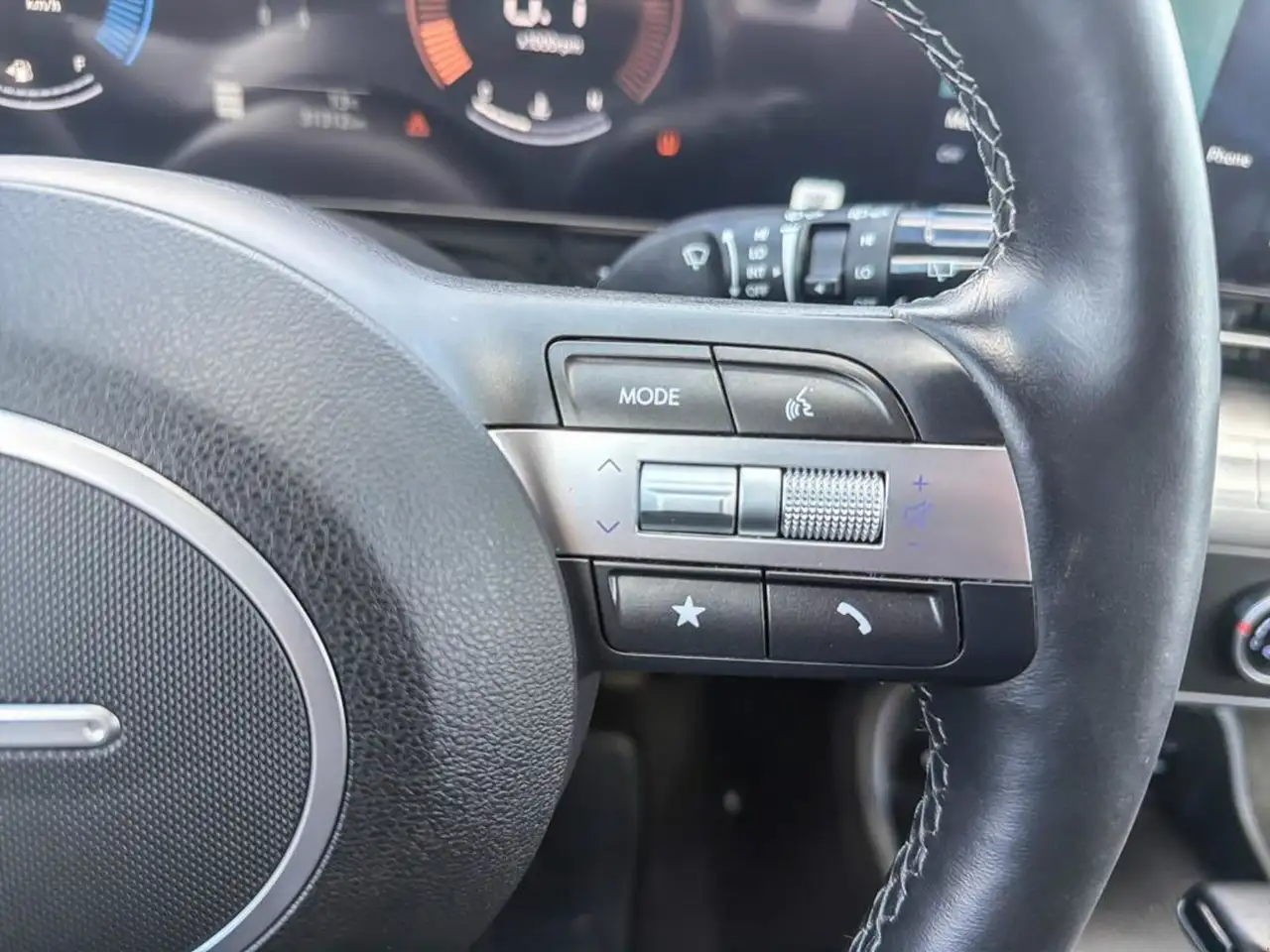 Hyundai KONA снимка Hyundai KONA