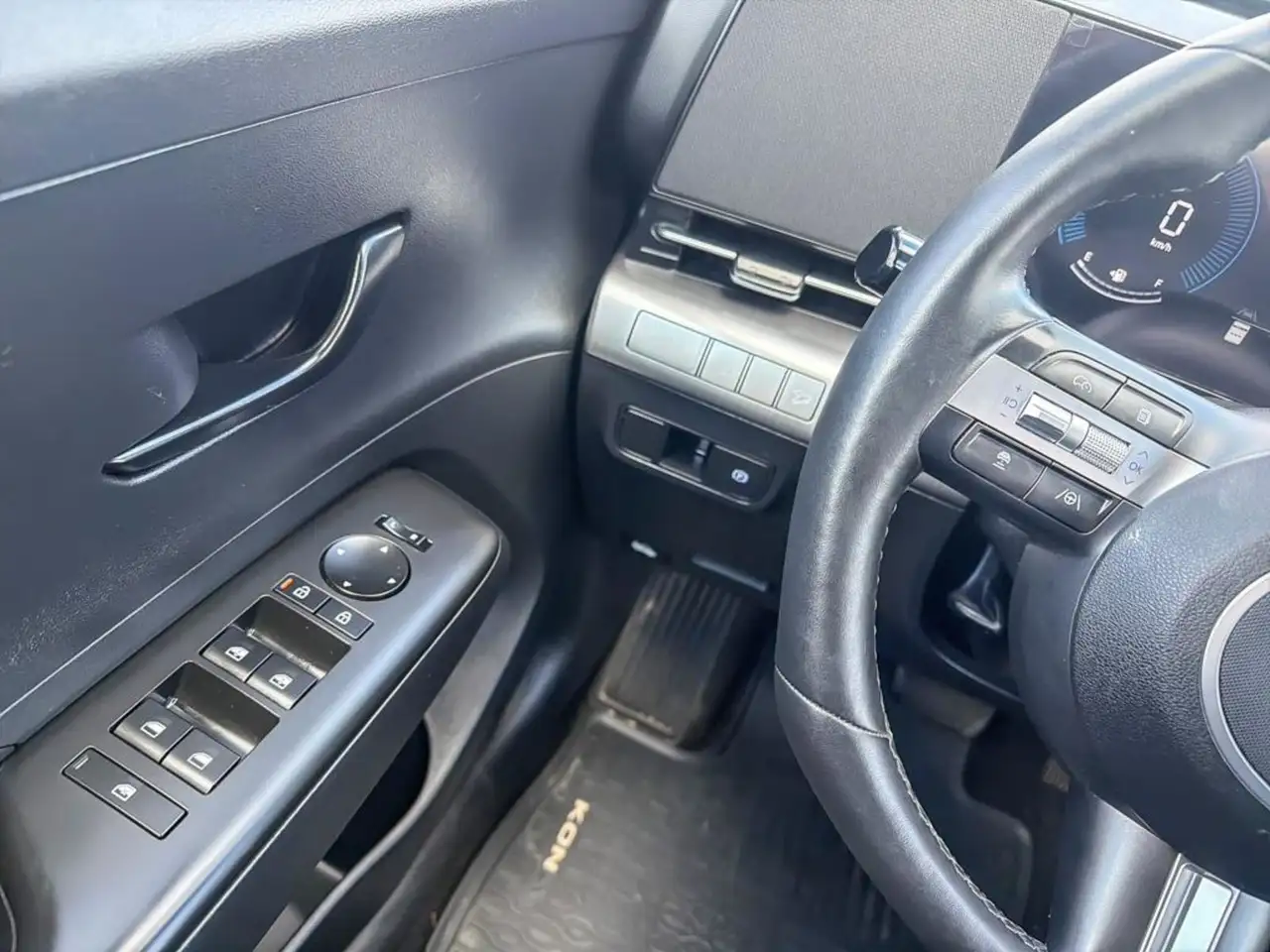 Hyundai KONA снимка Hyundai KONA