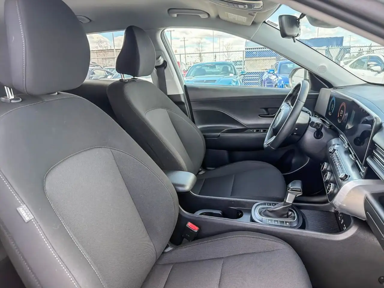 Hyundai KONA снимка Hyundai KONA
