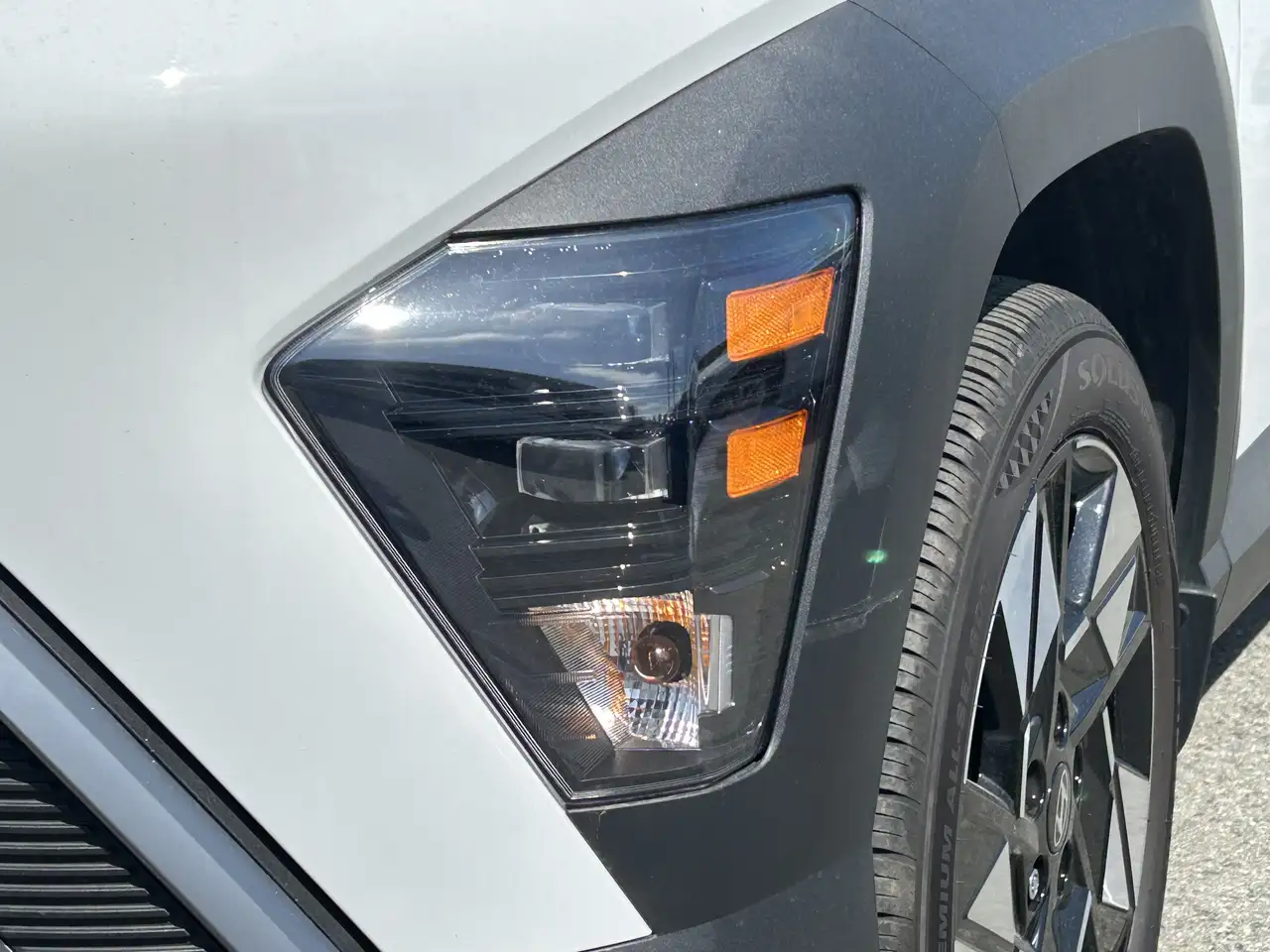 Hyundai KONA снимка Hyundai KONA