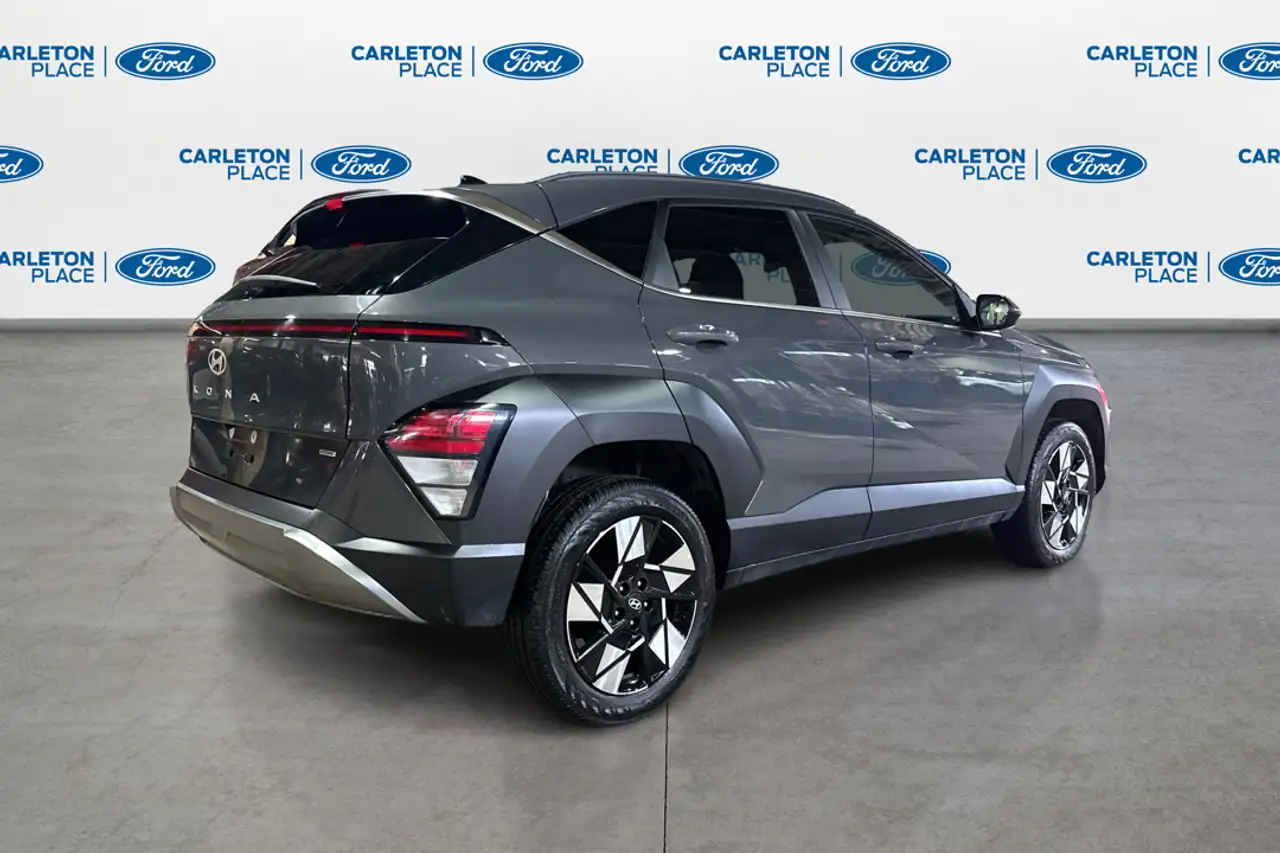Hyundai KONA снимка Hyundai KONA