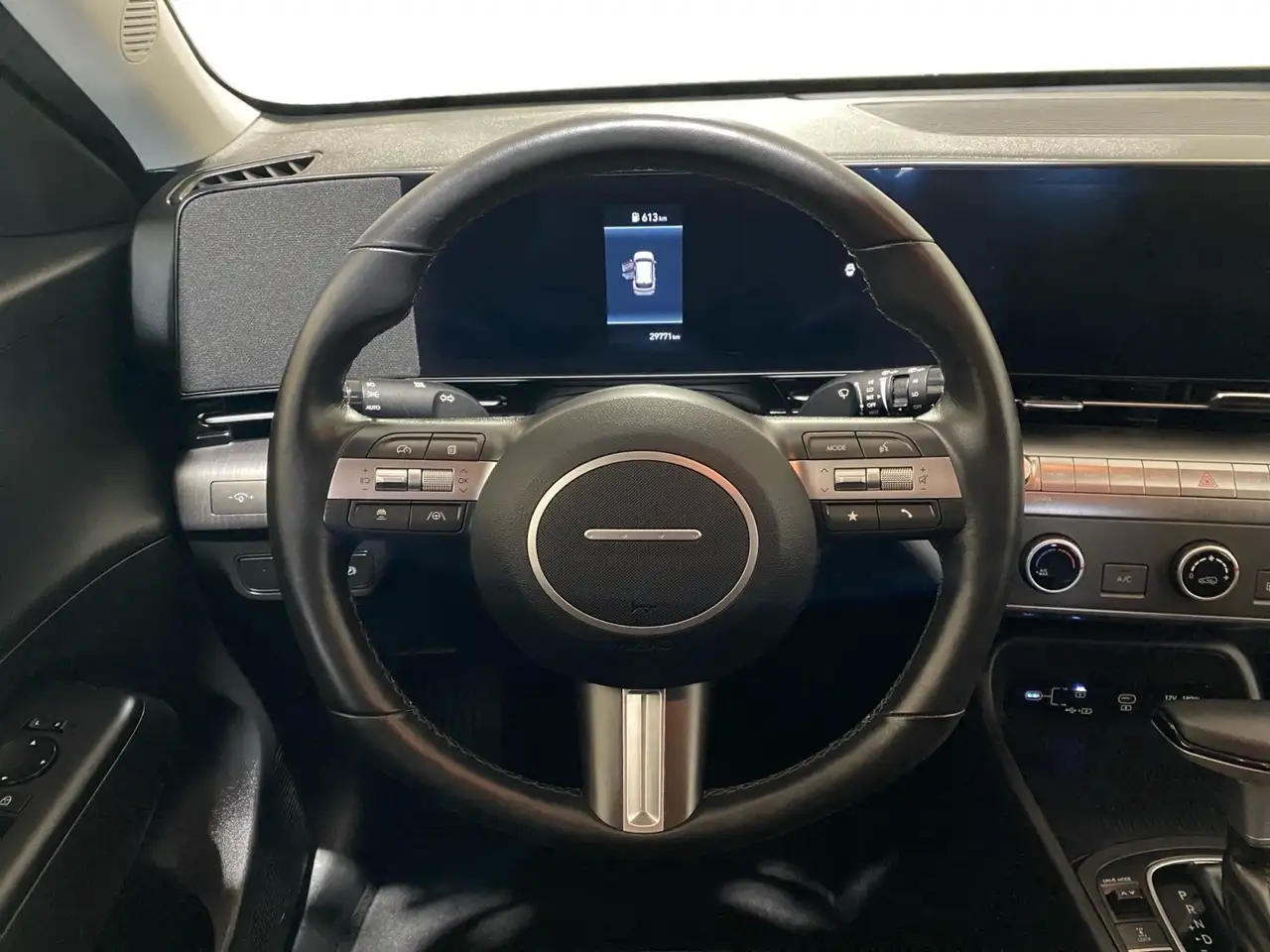 Hyundai KONA снимка Hyundai KONA