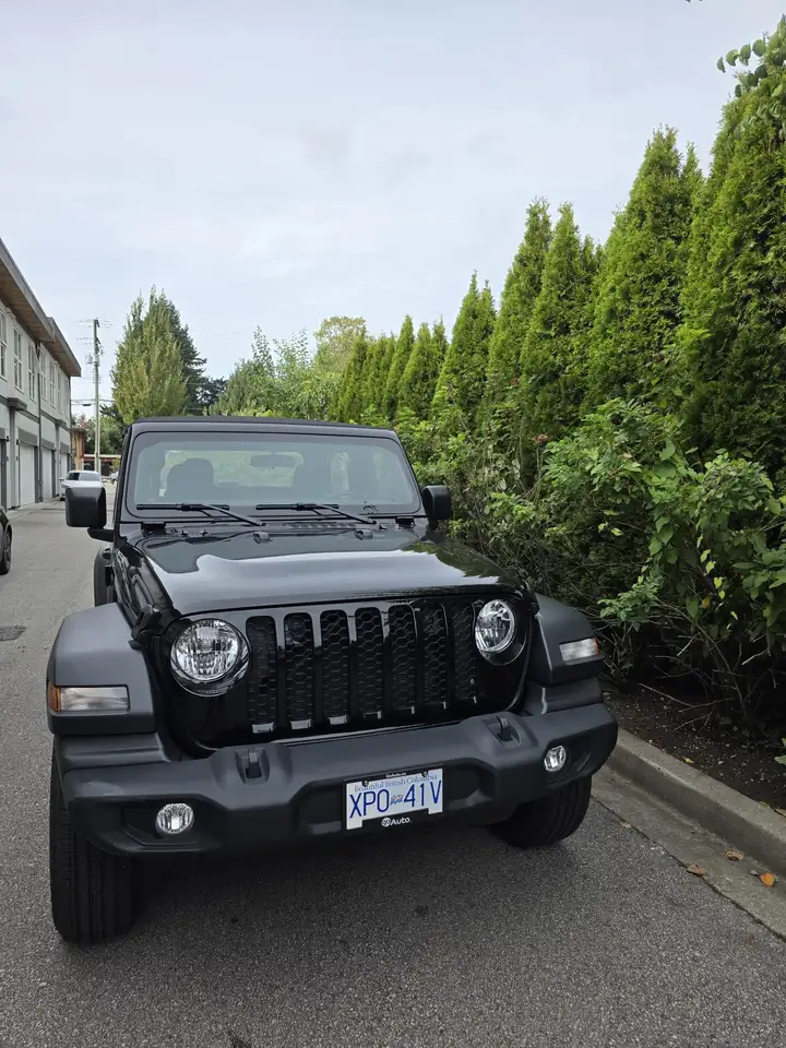 Jeep Wrangler снимка Jeep Wrangler