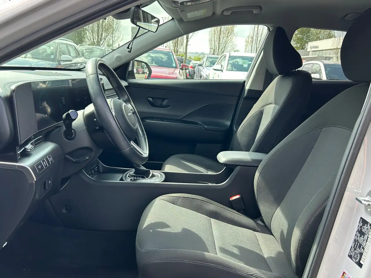 Hyundai KONA снимка Hyundai KONA