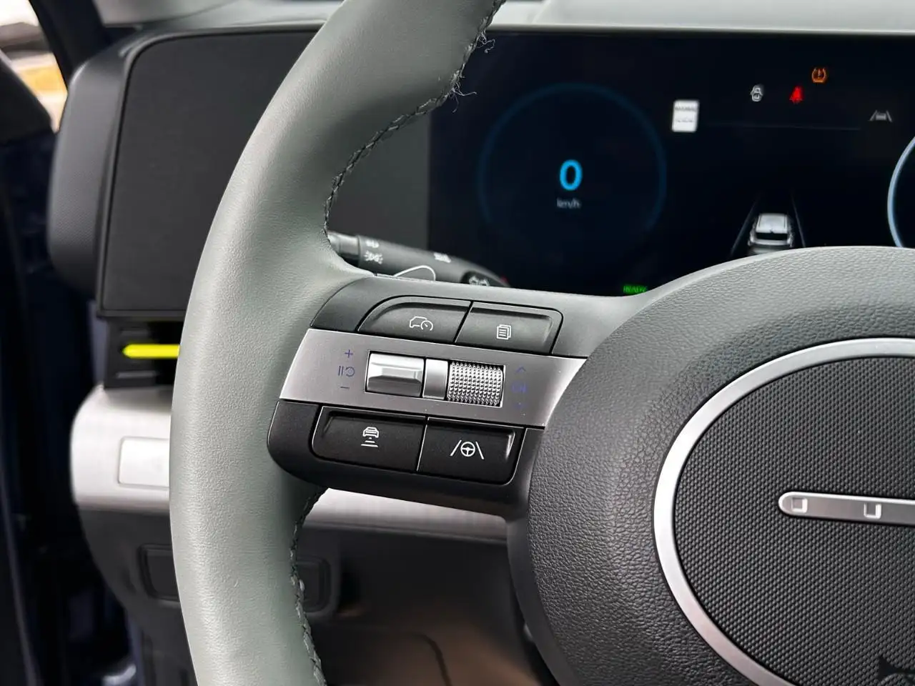 Hyundai KONA photo Hyundai KONA