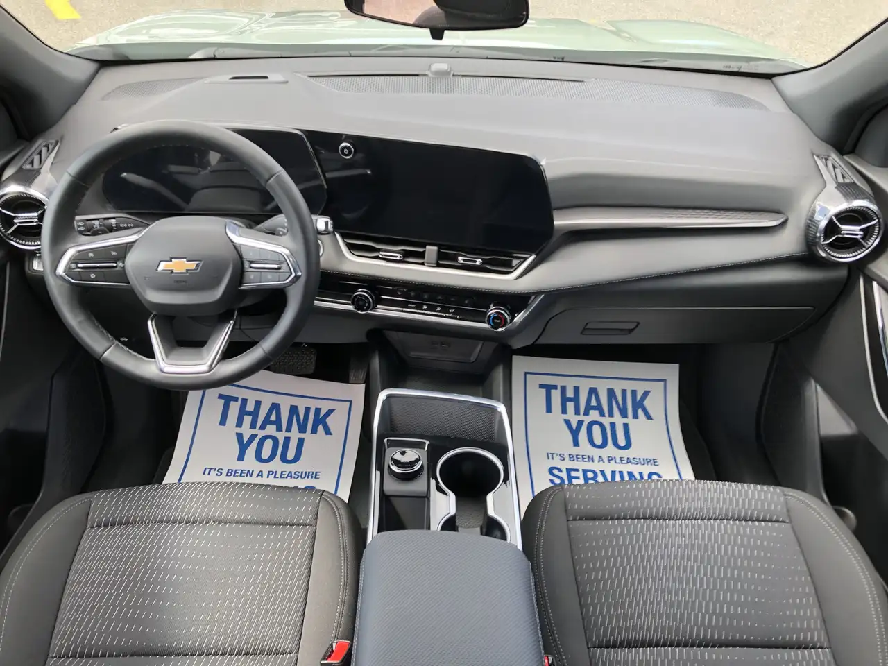 Chevrolet Equinox снимка Chevrolet Equinox