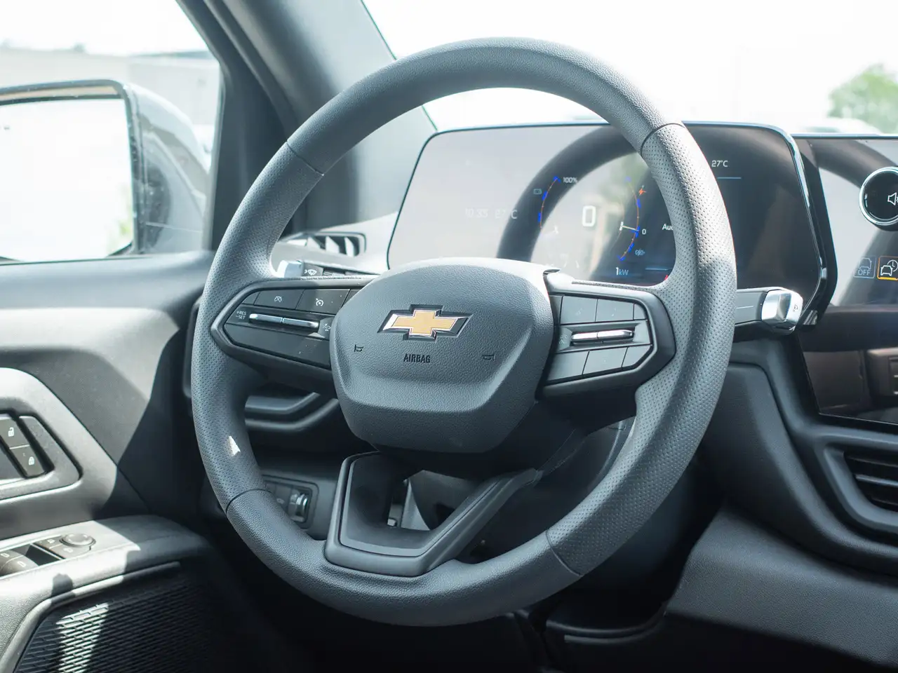 Chevrolet Silverado EV снимка Chevrolet Silverado EV