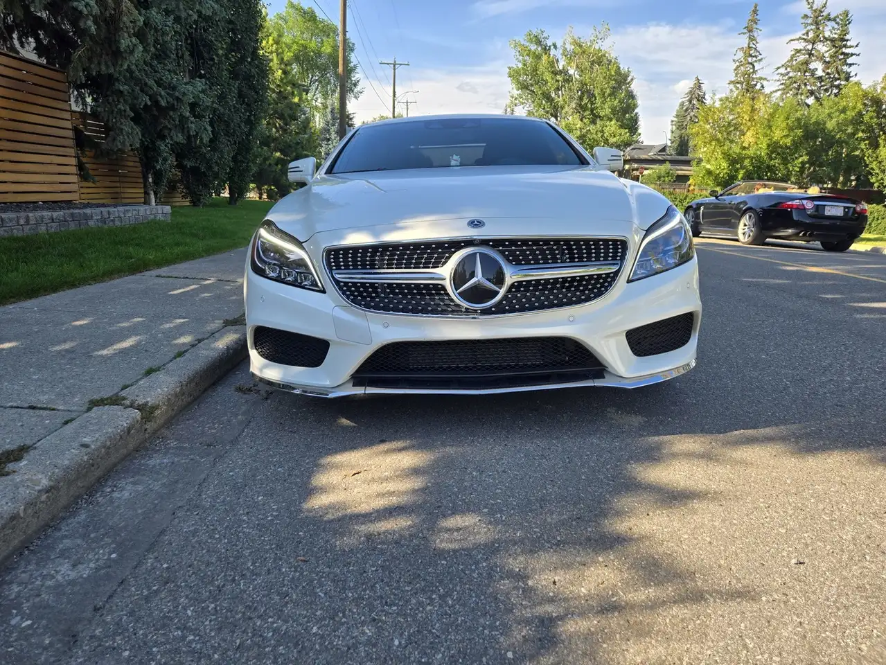 Mercedes-Benz CLS снимка Mercedes-Benz CLS