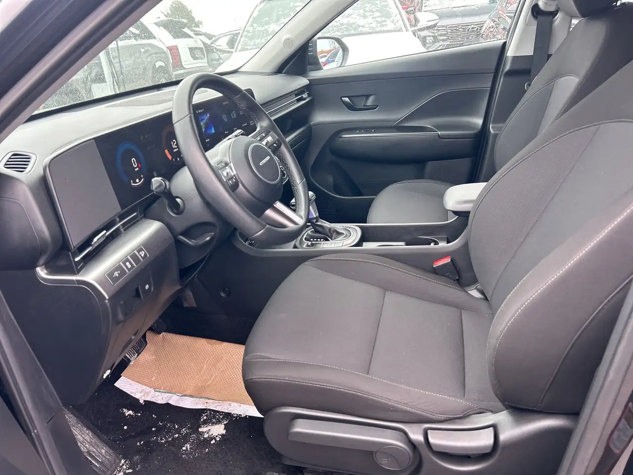 Hyundai KONA снимка Hyundai KONA