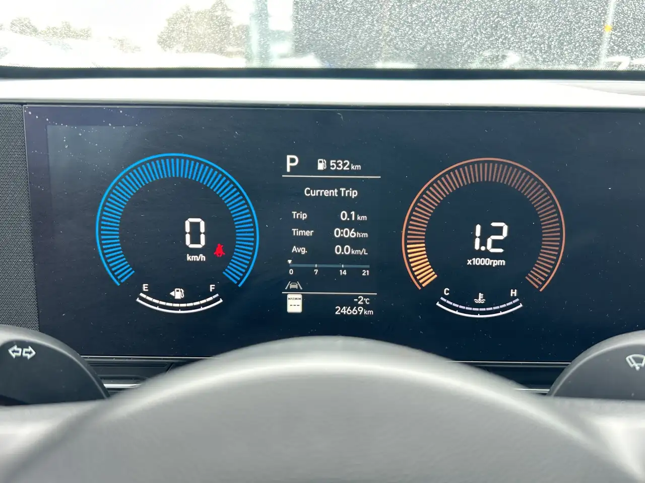 Hyundai KONA снимка Hyundai KONA