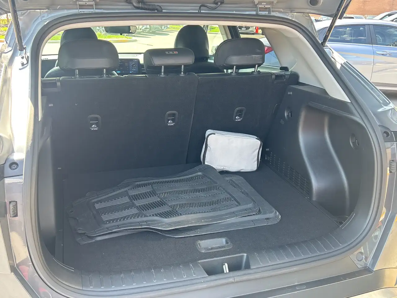 Hyundai KONA снимка Hyundai KONA