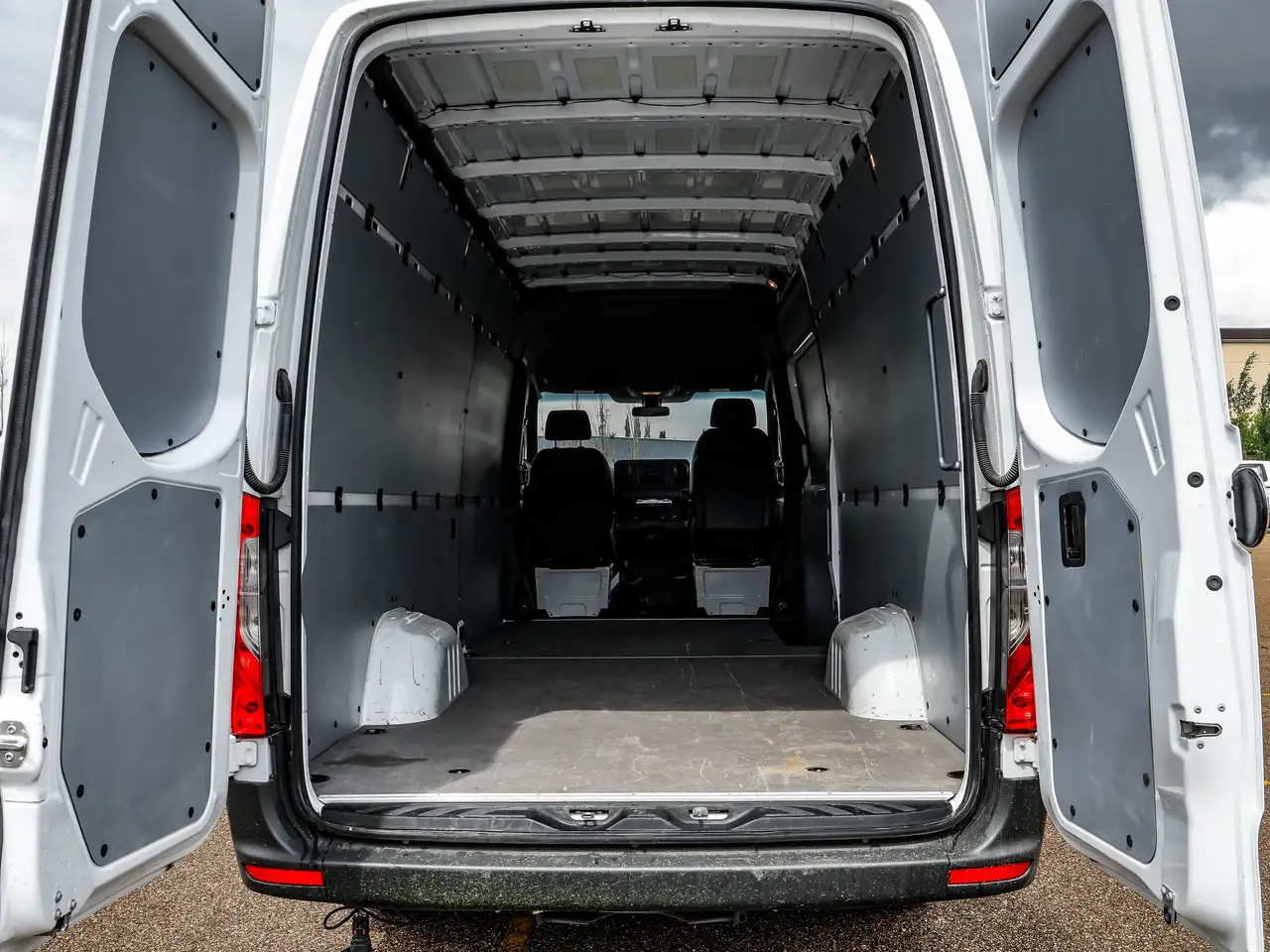 Mercedes-Benz Sprinter снимка Mercedes-Benz Sprinter