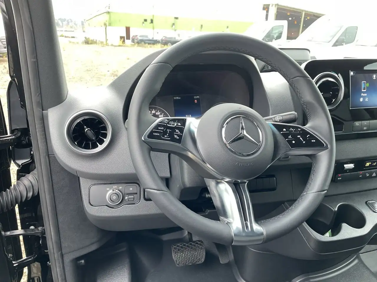 Mercedes-Benz Sprinter снимка Mercedes-Benz Sprinter
